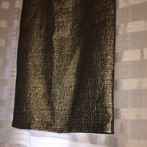 NY&C. Gold Metallic Skirt - Picture 2 of 5